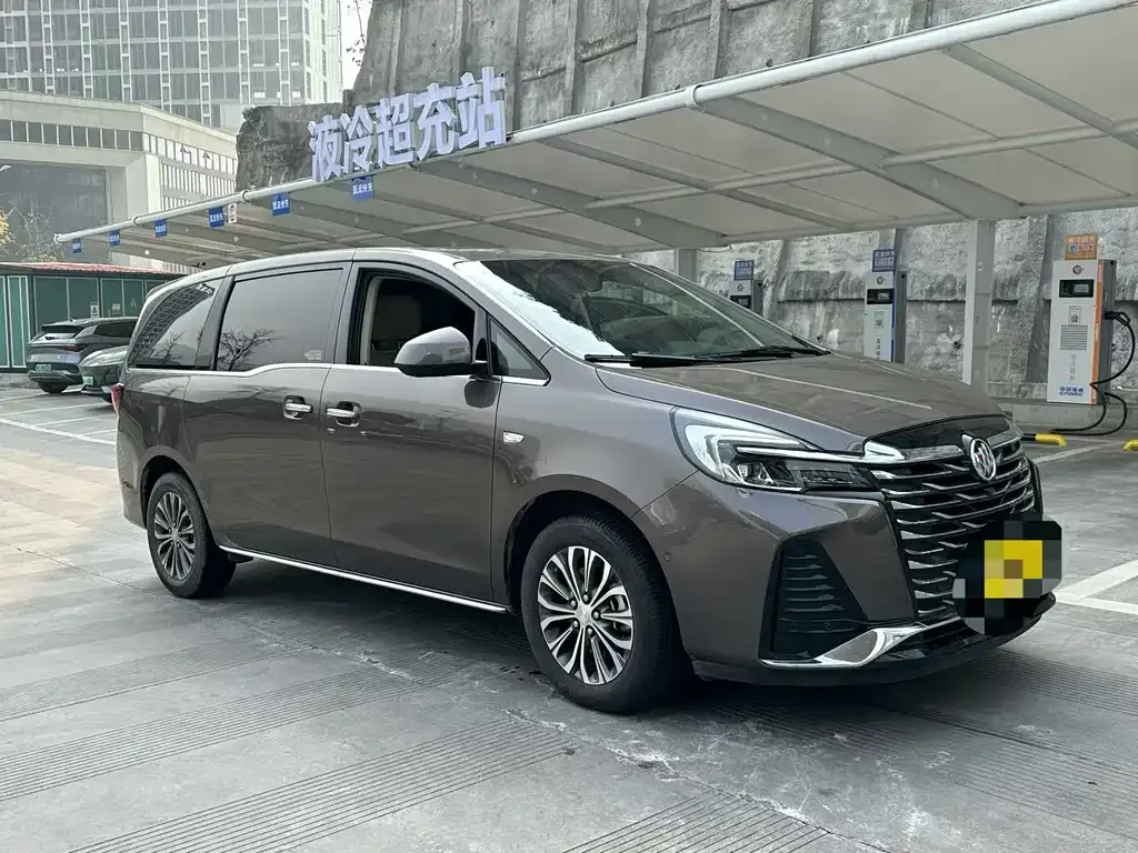 Buick GL8 2024 из CN, фото 5