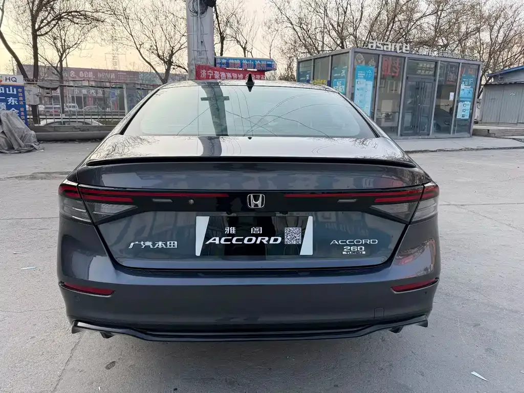 Honda Accord — фото 5