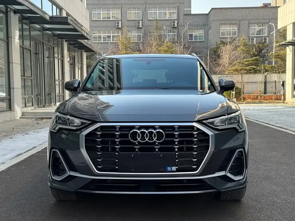 Audi Q3 — фото 5