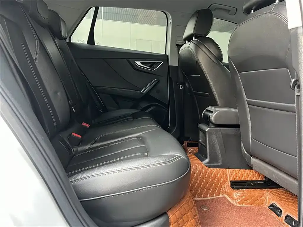 Audi Q2L 2023 из CN, фото 7