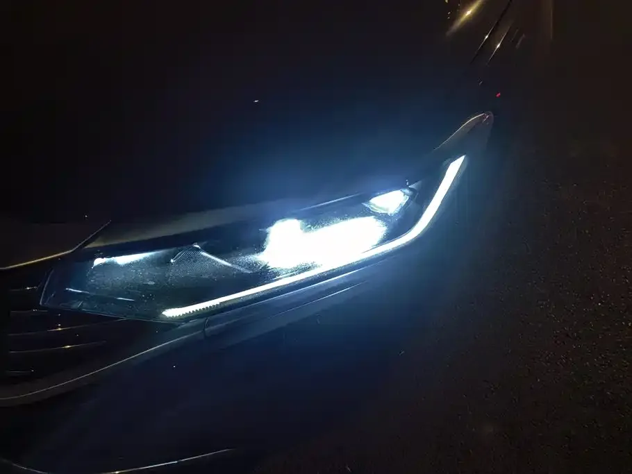 Volkswagen Passat — фото 2