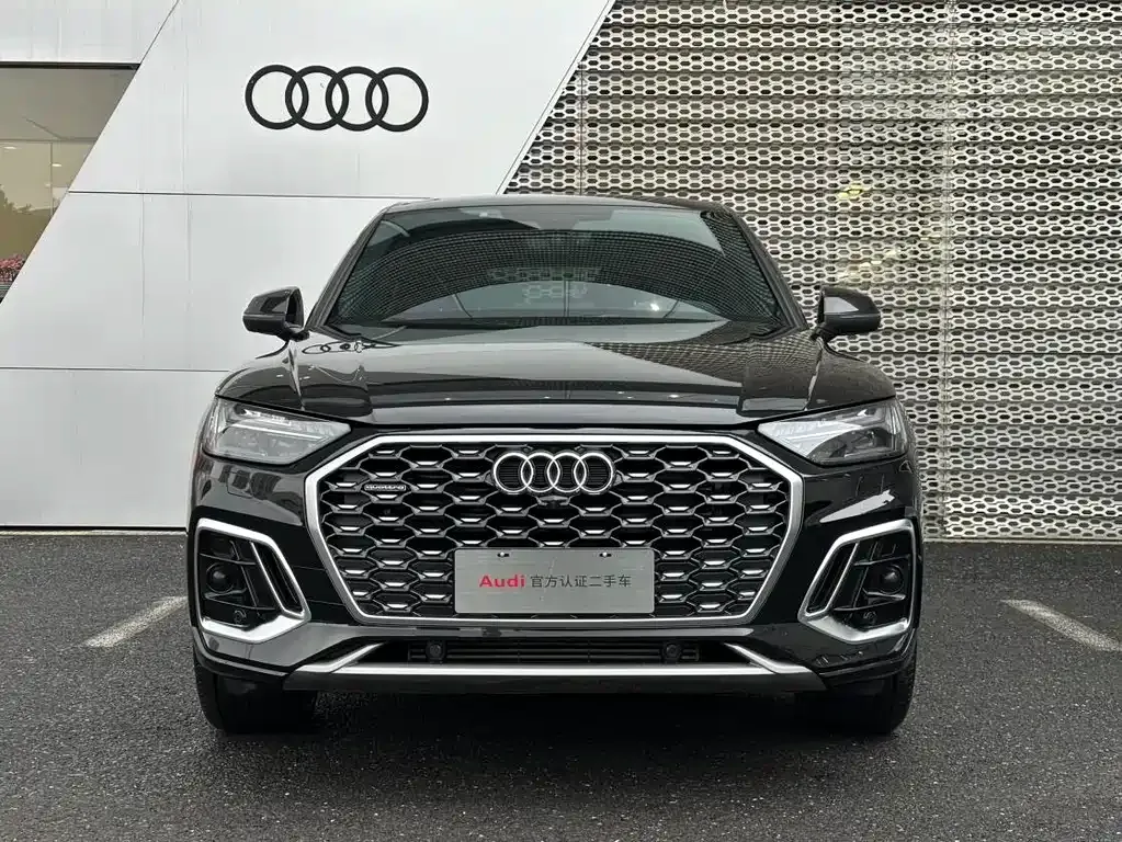 Audi Q5L Sportback — фото 9