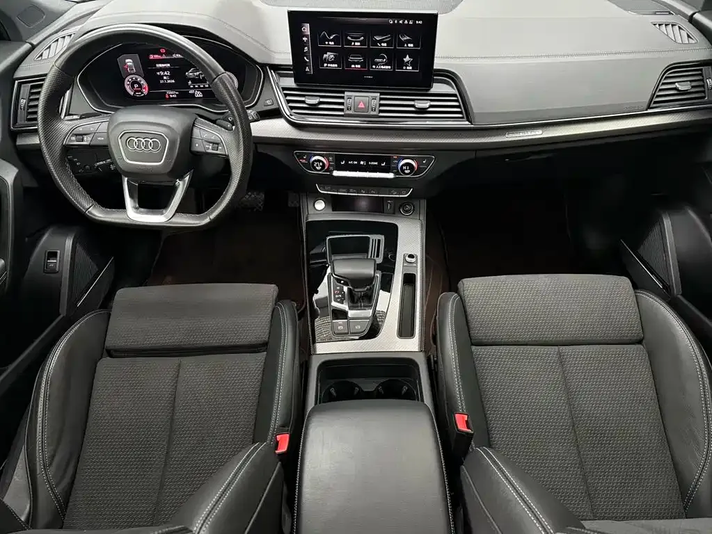 Audi Q5L Sportback — фото 10
