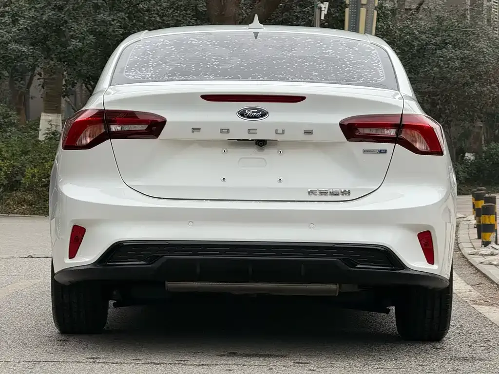 Ford Focus 2023 из CN, фото 4