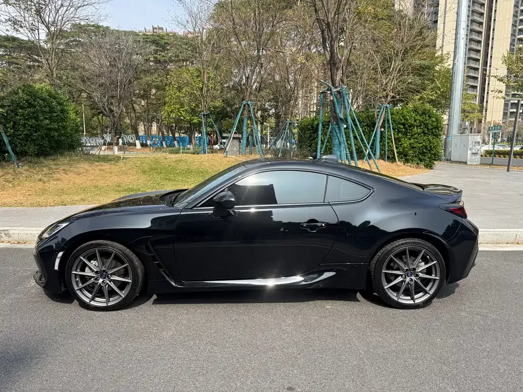 Subaru BRZ 2022 из CN, фото 8