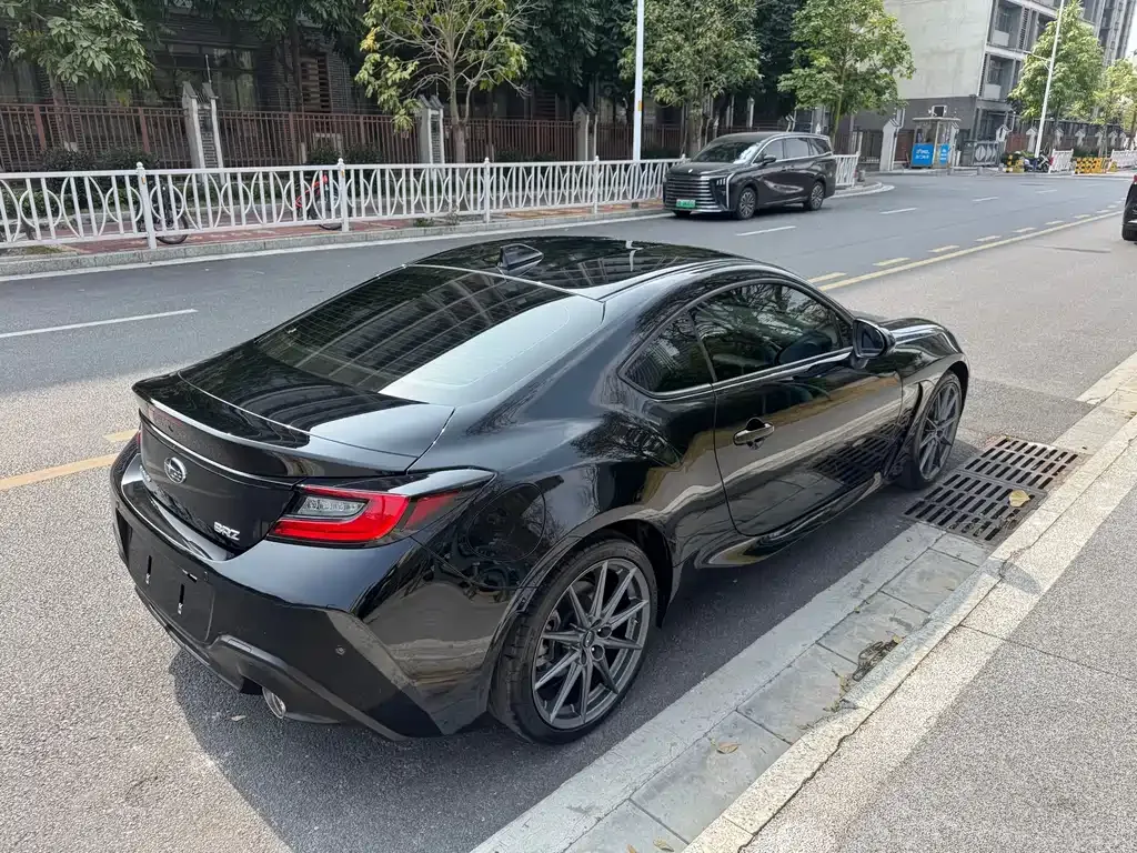 Subaru BRZ 2022 из CN, фото 6