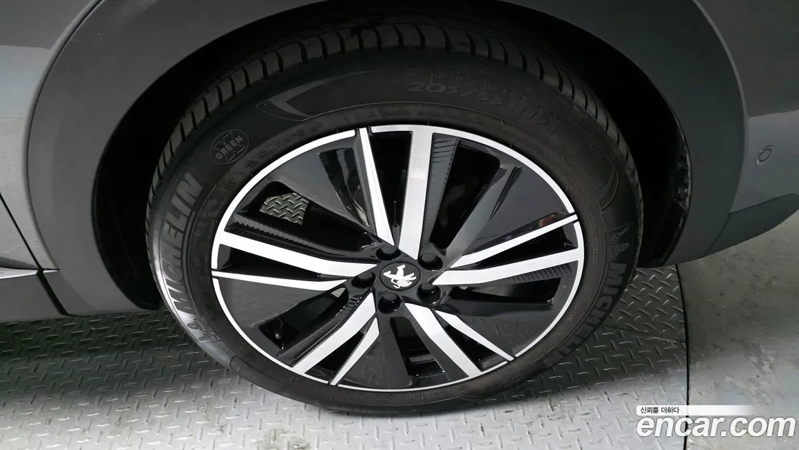 Peugeot 5008 2024 из KR, фото 4