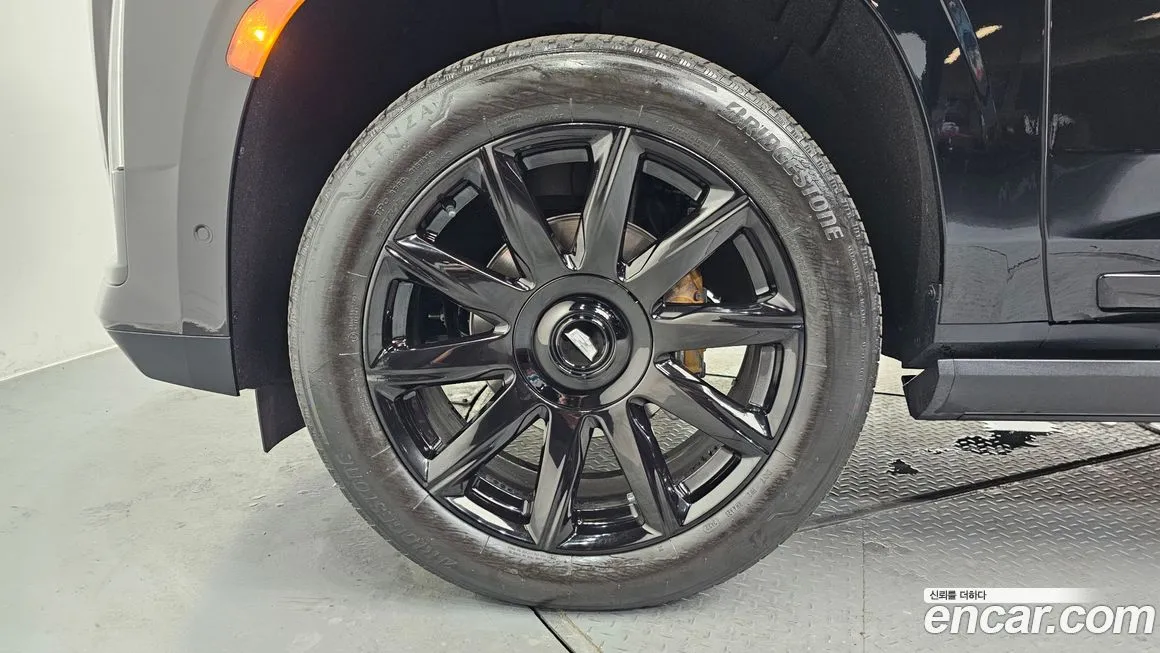 Cadillac Escalade 2023 из KR, фото 10