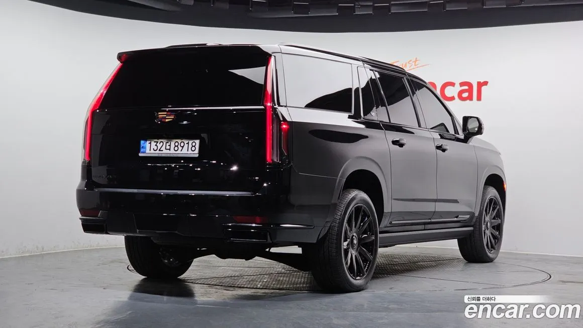 Cadillac Escalade 2023 из KR, фото 5