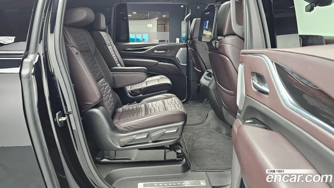 Cadillac Escalade 2023 из KR, фото 4