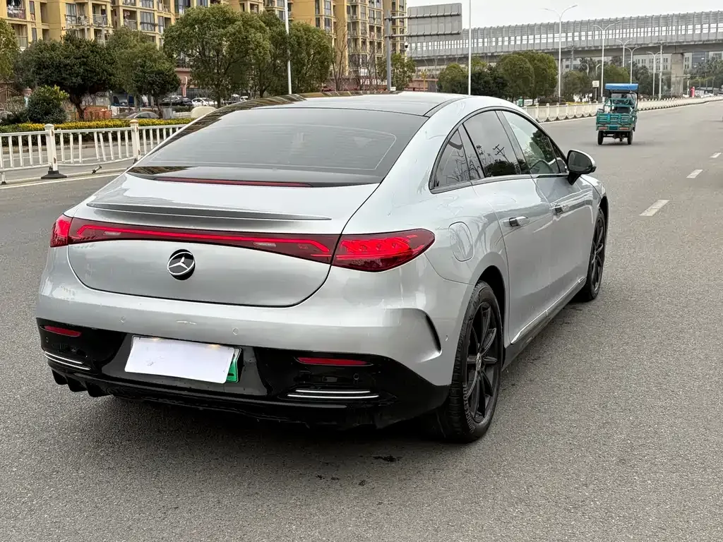 Mercedes-Benz EQE 2023 из CN, фото 5