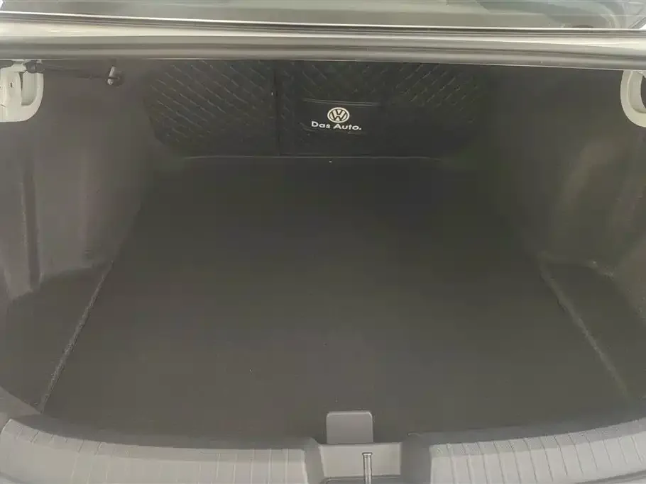 Volkswagen Sagitar 2021 из CN, фото 2