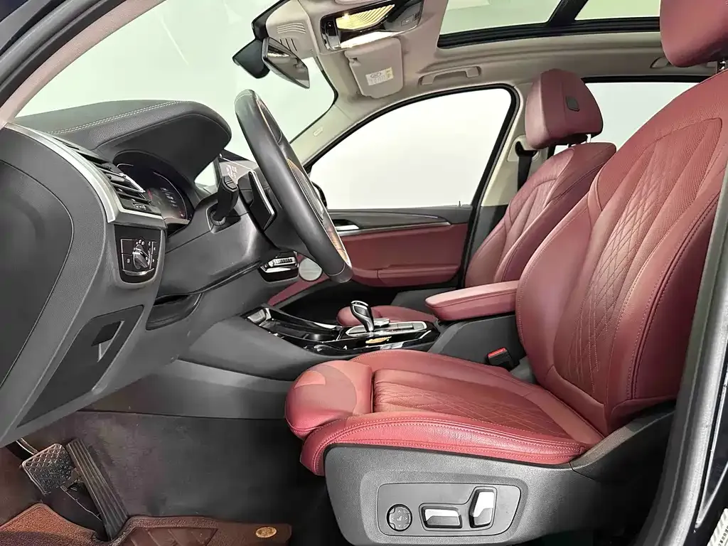BMW X3 2022 из CN, фото 2