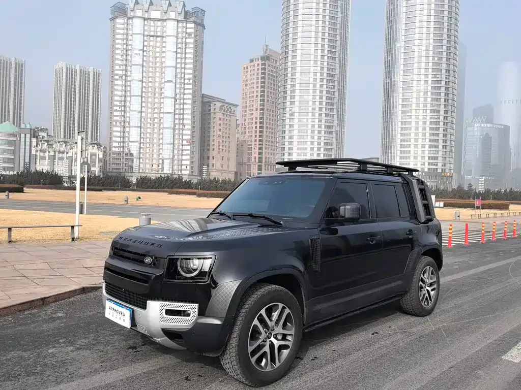 Land Rover Defender — фото 1