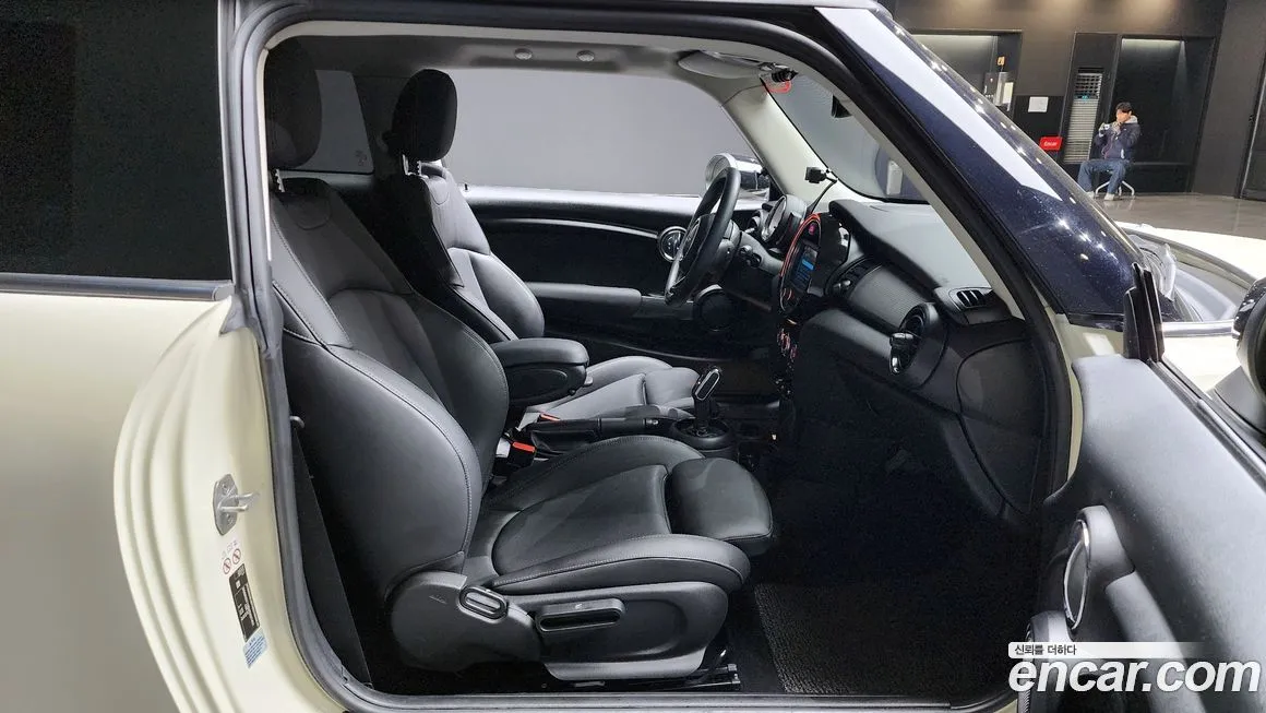 Mini Cooper 2021 из KR, фото 4