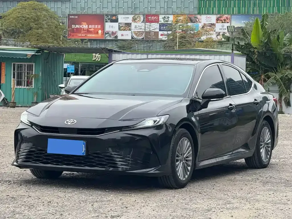 Toyota Camry 2025 из CN, фото 1