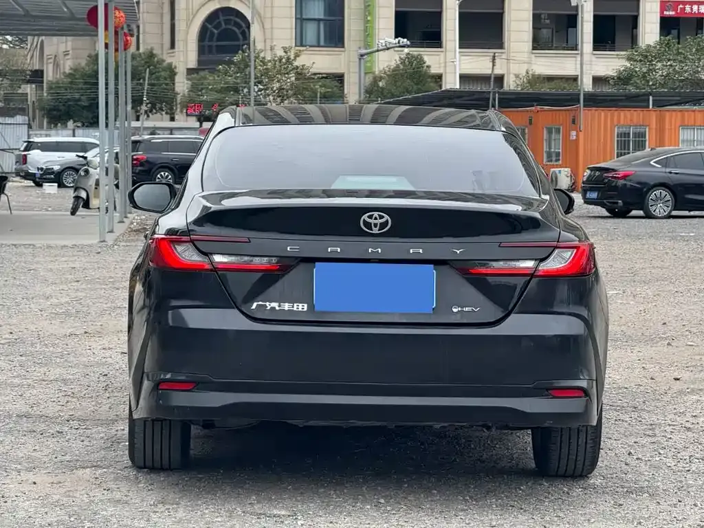 Toyota Camry 2025 из CN, фото 3