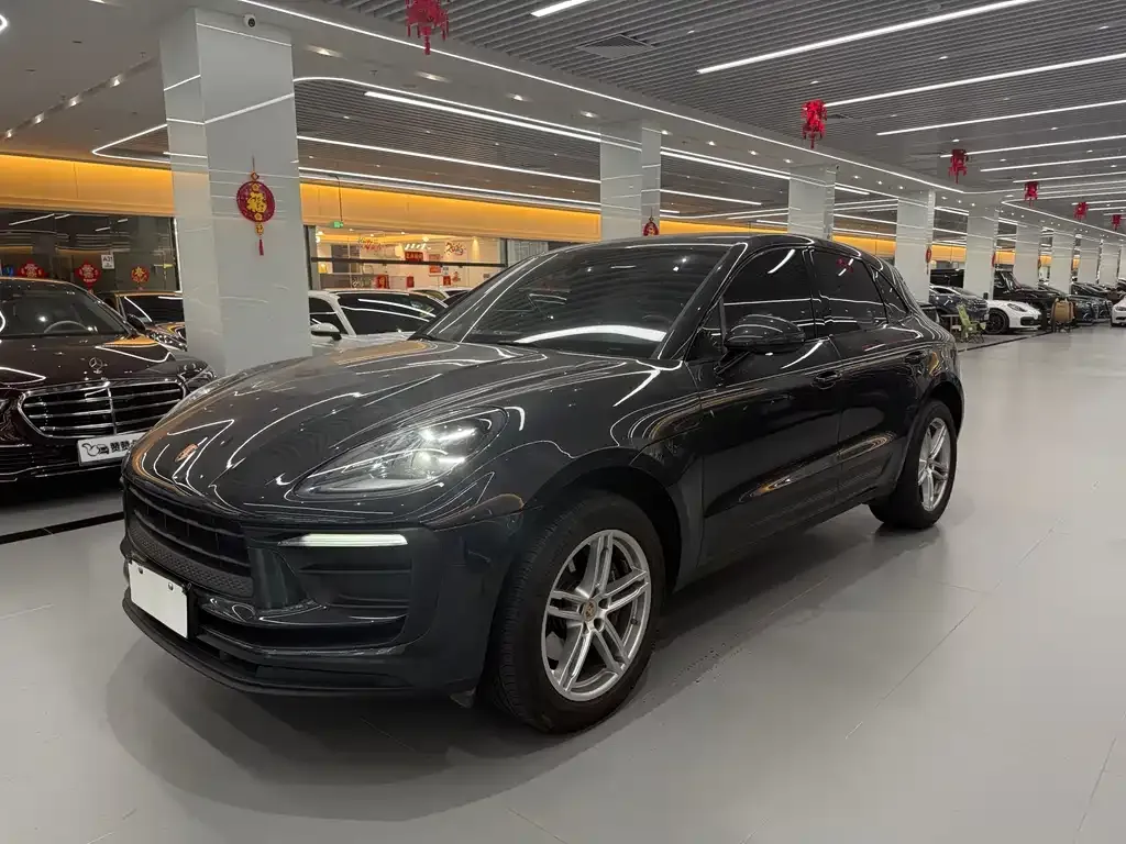 Porsche Macan — фото 1