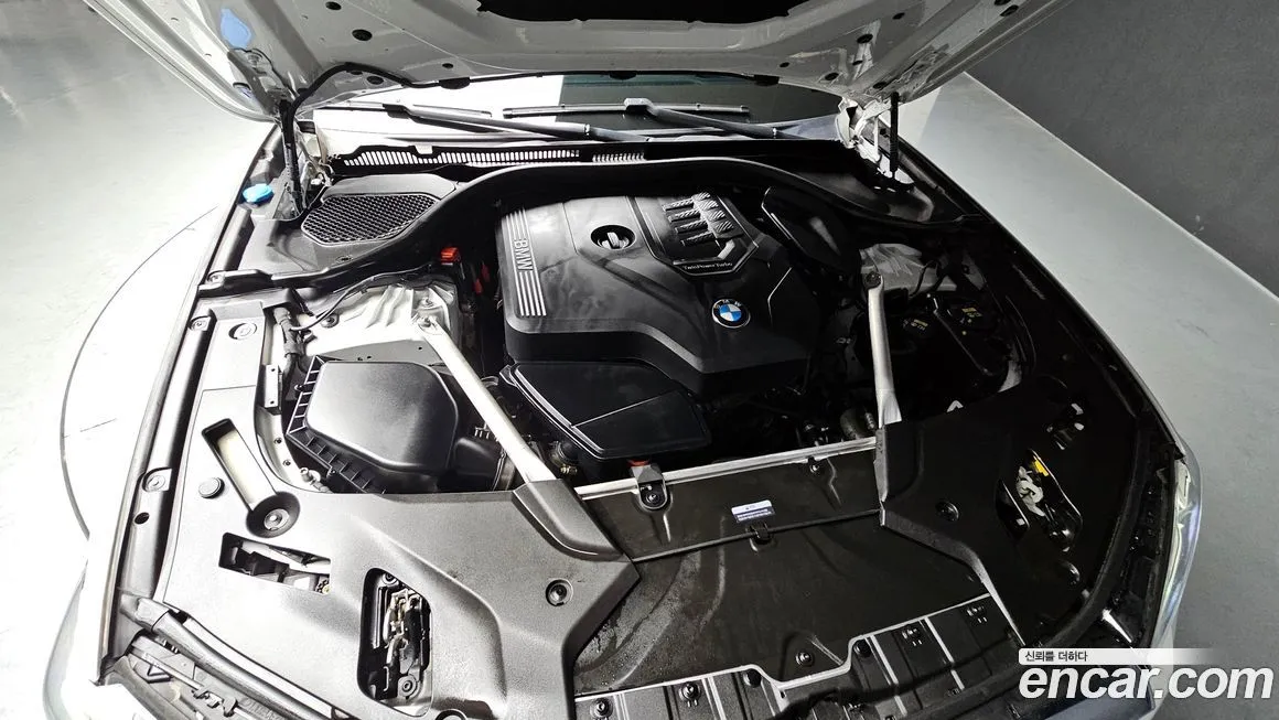 BMW 5-Series 2023 из KR, фото 8