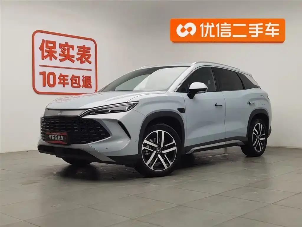 BYD L DM-i — фото 1