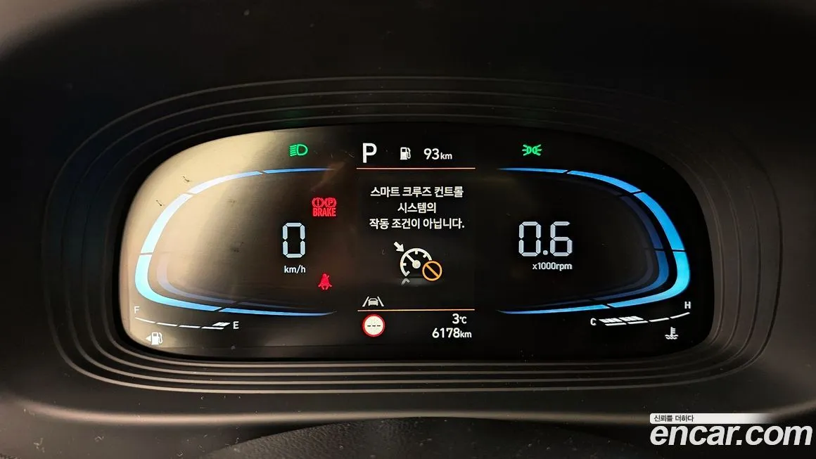 Hyundai Venue — фото 2