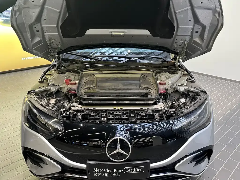 Mercedes-Benz EQE 2023 из CN, фото 5