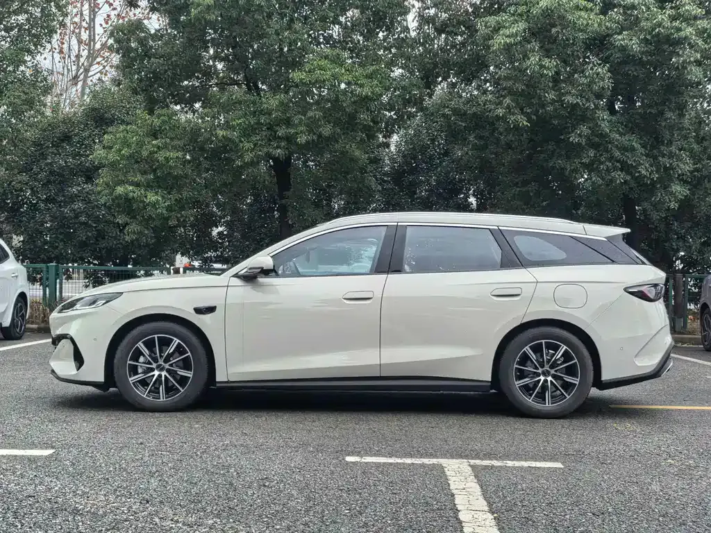 BYD Seal 06 — фото 10