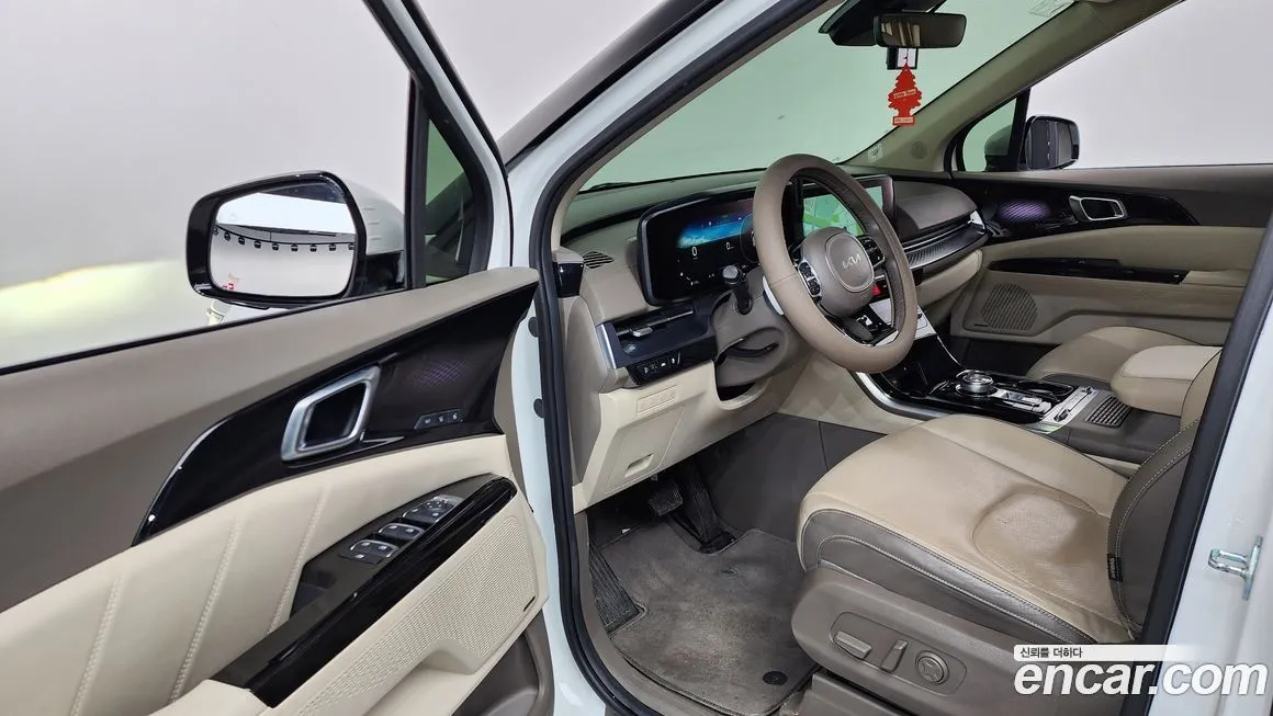 Kia Carnival — фото 10
