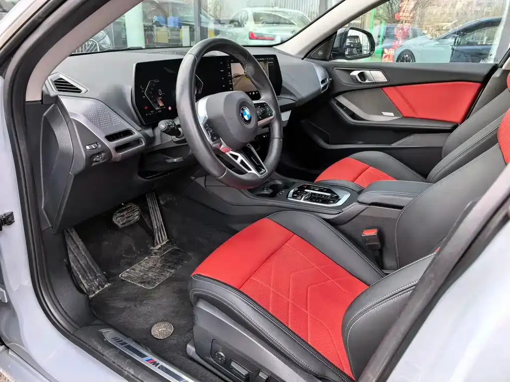 BMW 2 Series 2025 из CN, фото 3