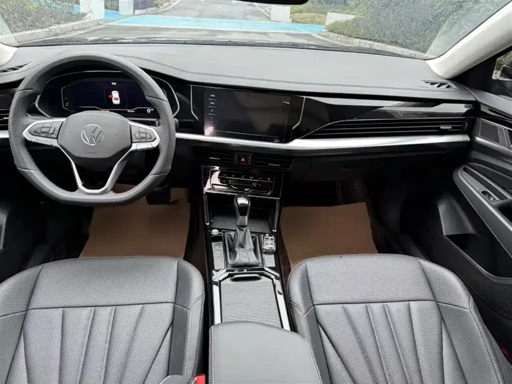 Volkswagen Passat — фото 8
