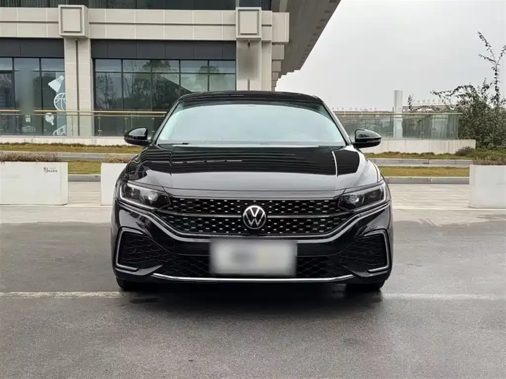 Volkswagen Passat — фото 3