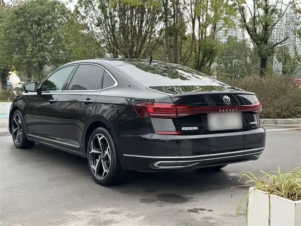 Volkswagen Passat — фото 5