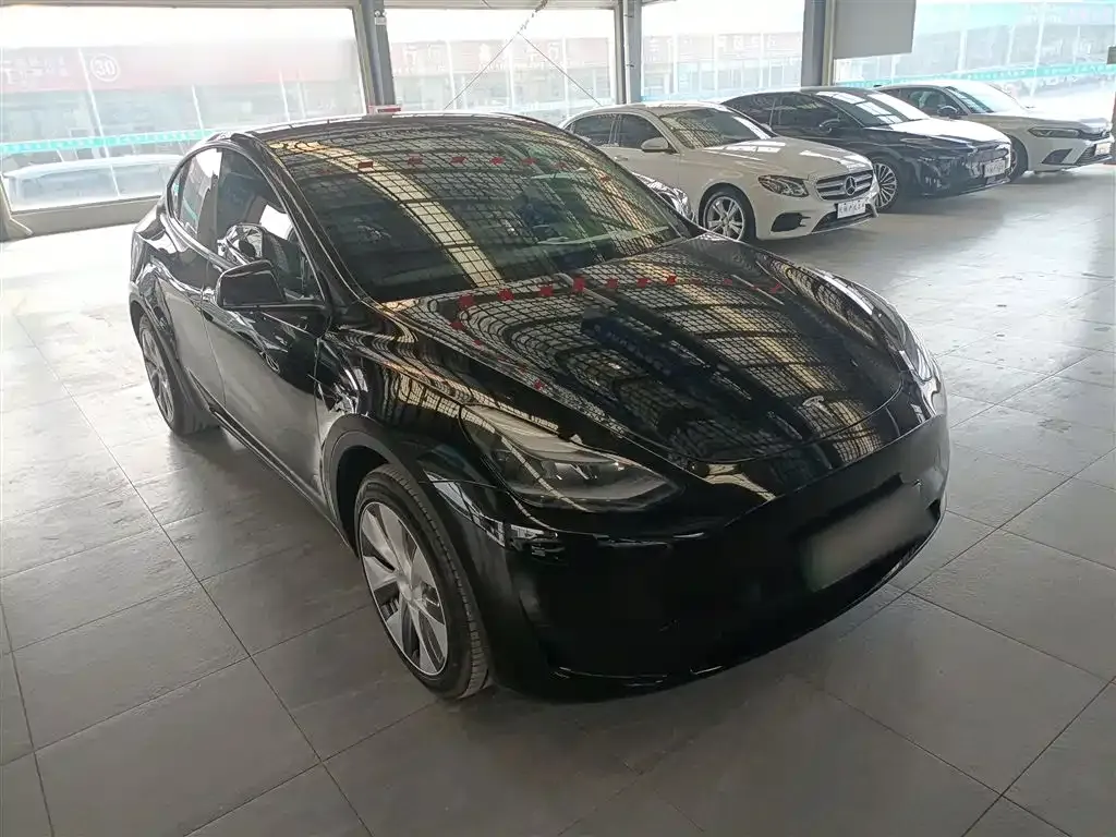 Tesla Model Y 2023 из CN, фото 3
