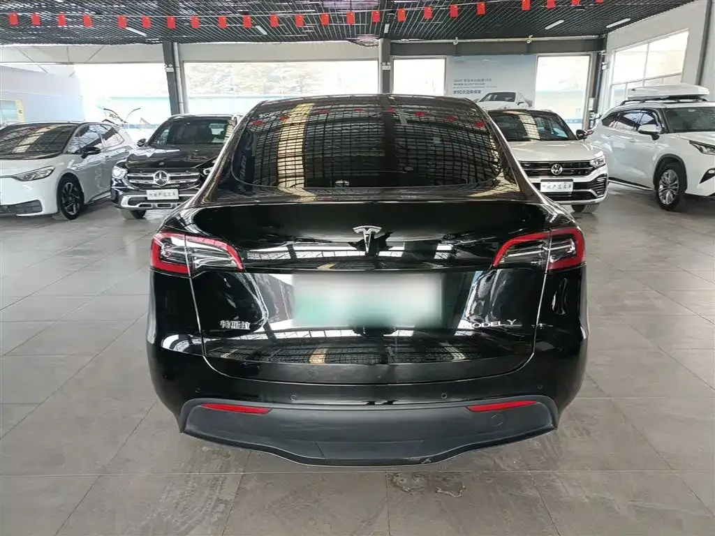 Tesla Model Y 2023 из CN, фото 10