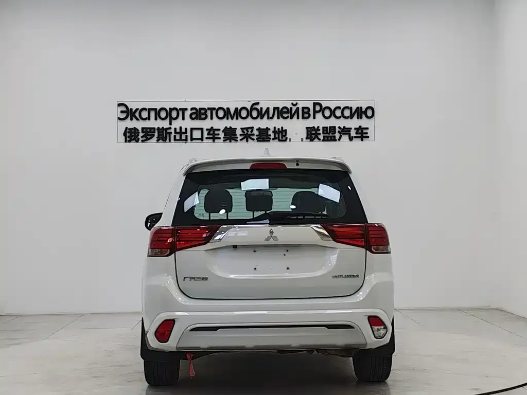 Mitsubishi Outlander 2021 из CN, фото 10