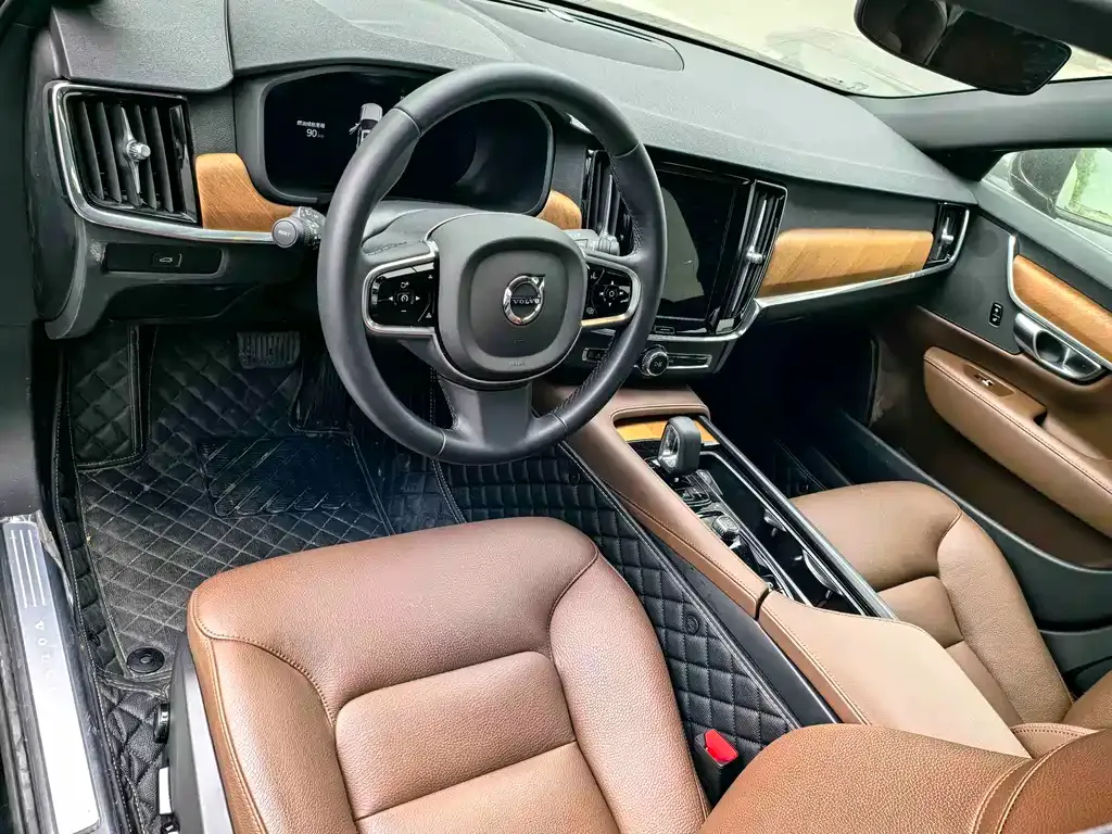 Volvo S90 2025 из CN, фото 8