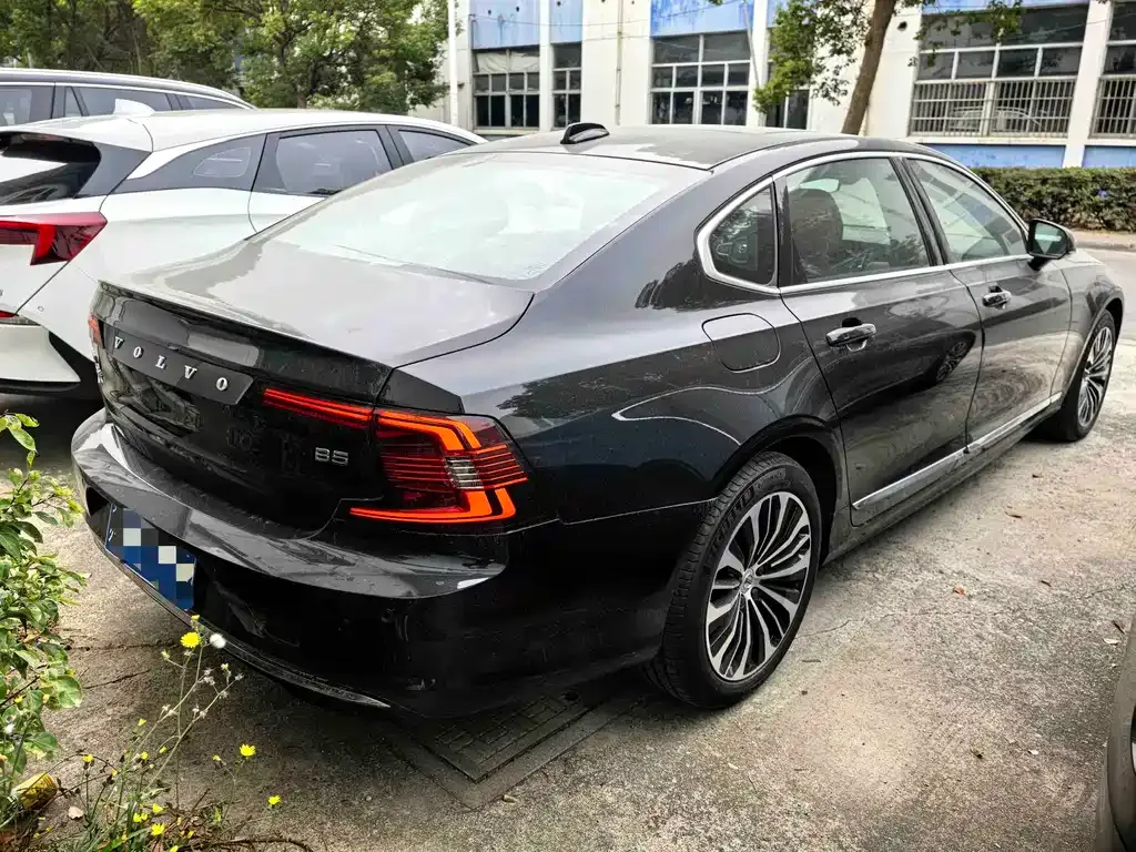 Volvo S90 2025 из CN, фото 9