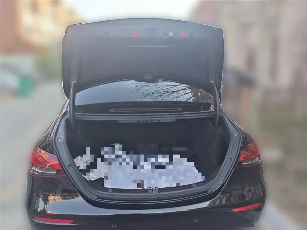 Mercedes-Benz E-Class 2023 из CN, фото 10