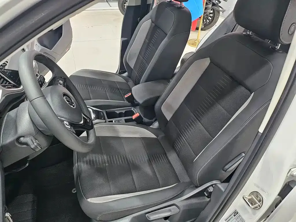 Volkswagen T-Roc 2022 из CN, фото 6