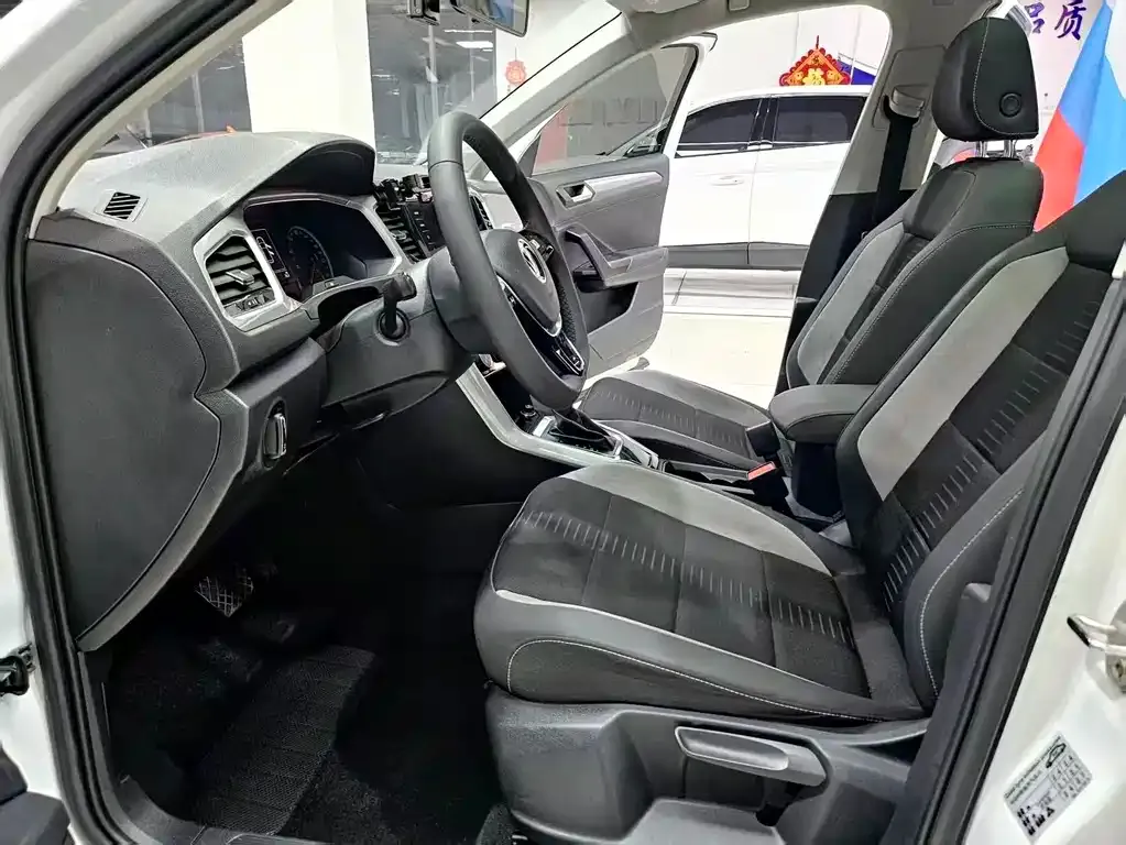 Volkswagen T-Roc 2022 из CN, фото 10