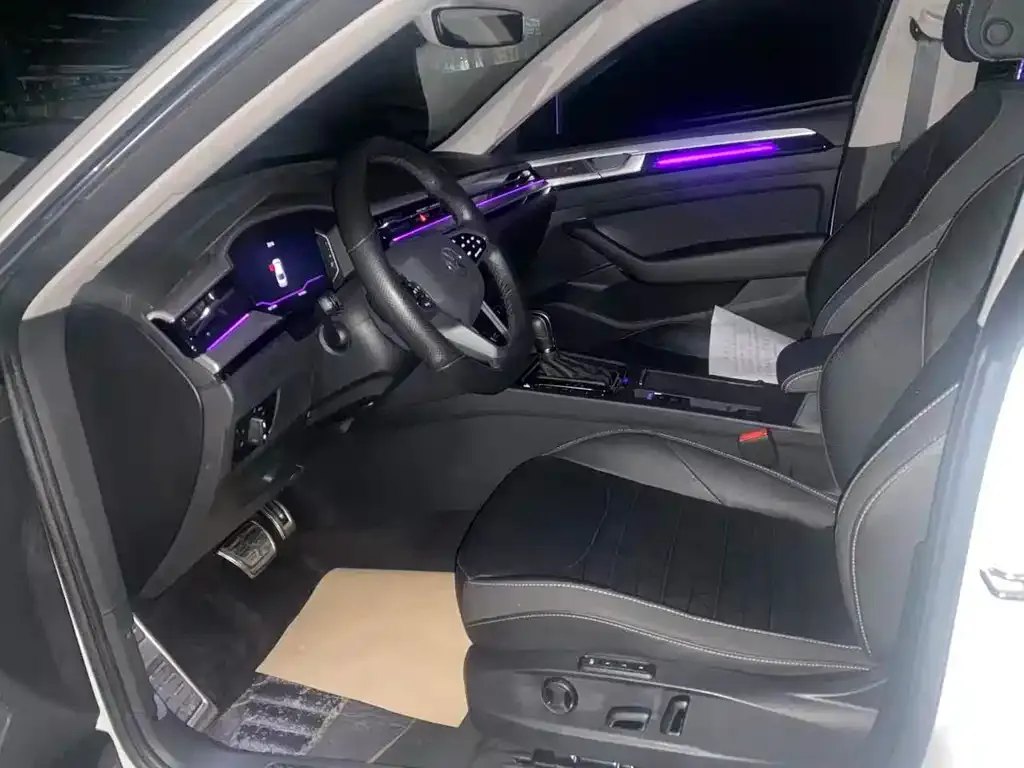Volkswagen CC 2023 из CN, фото 7