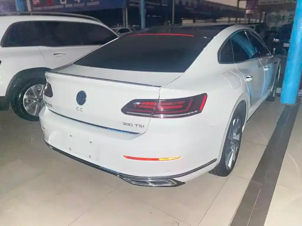 Volkswagen CC 2023 из CN, фото 6