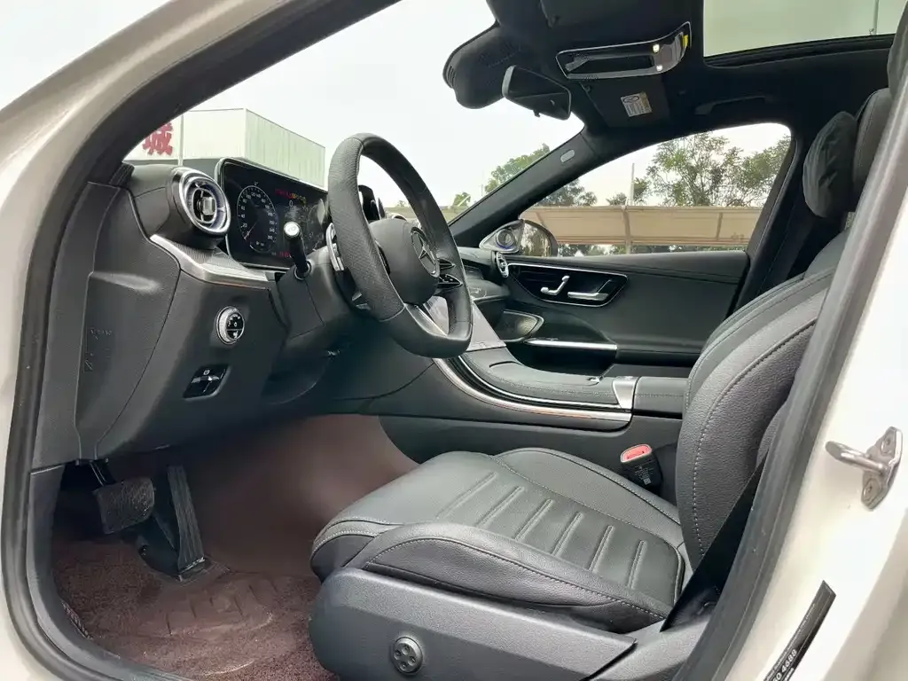 Mercedes-Benz C-Class 2023 из CN, фото 4