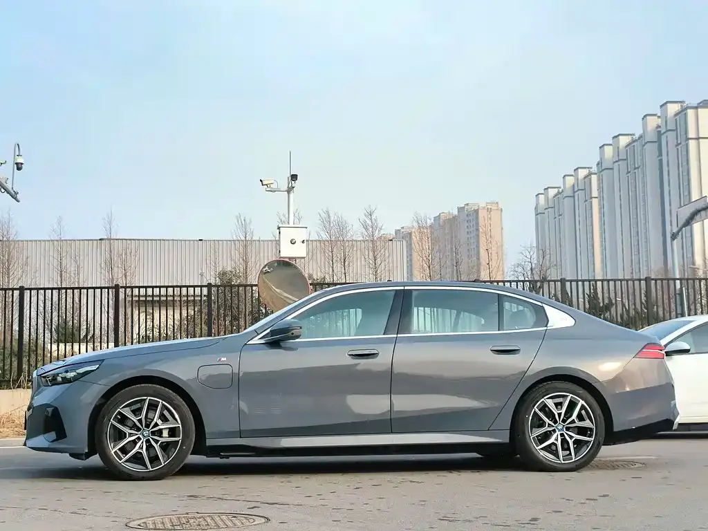 BMW i5 2024 из CN, фото 10
