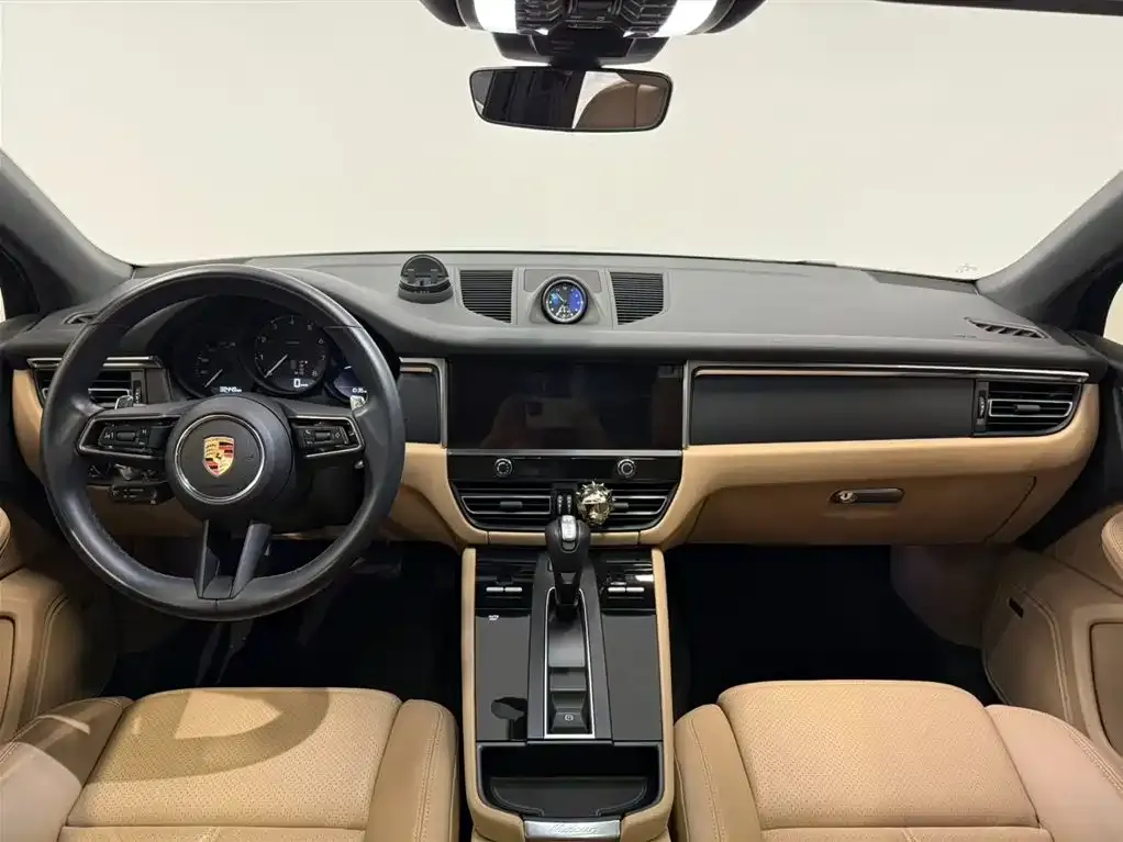 Porsche Macan — фото 10