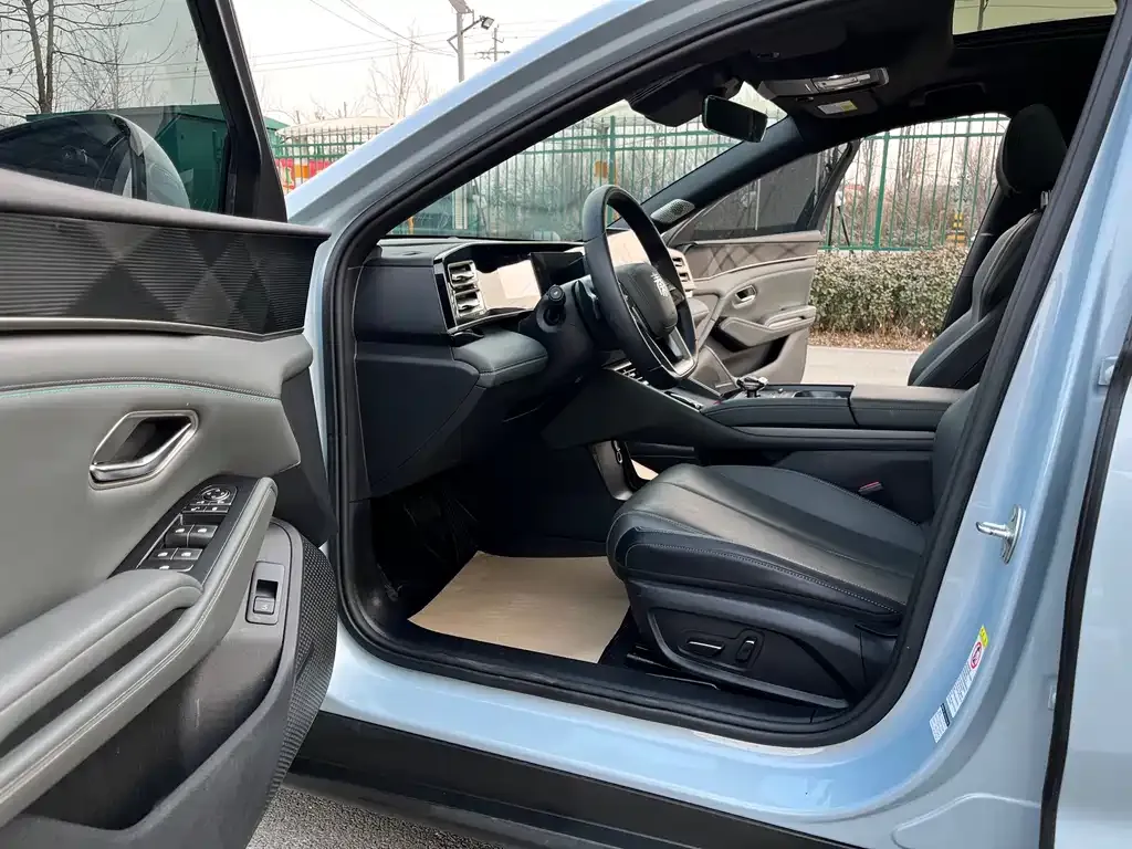 BYD Qin L 2025 из CN, фото 3