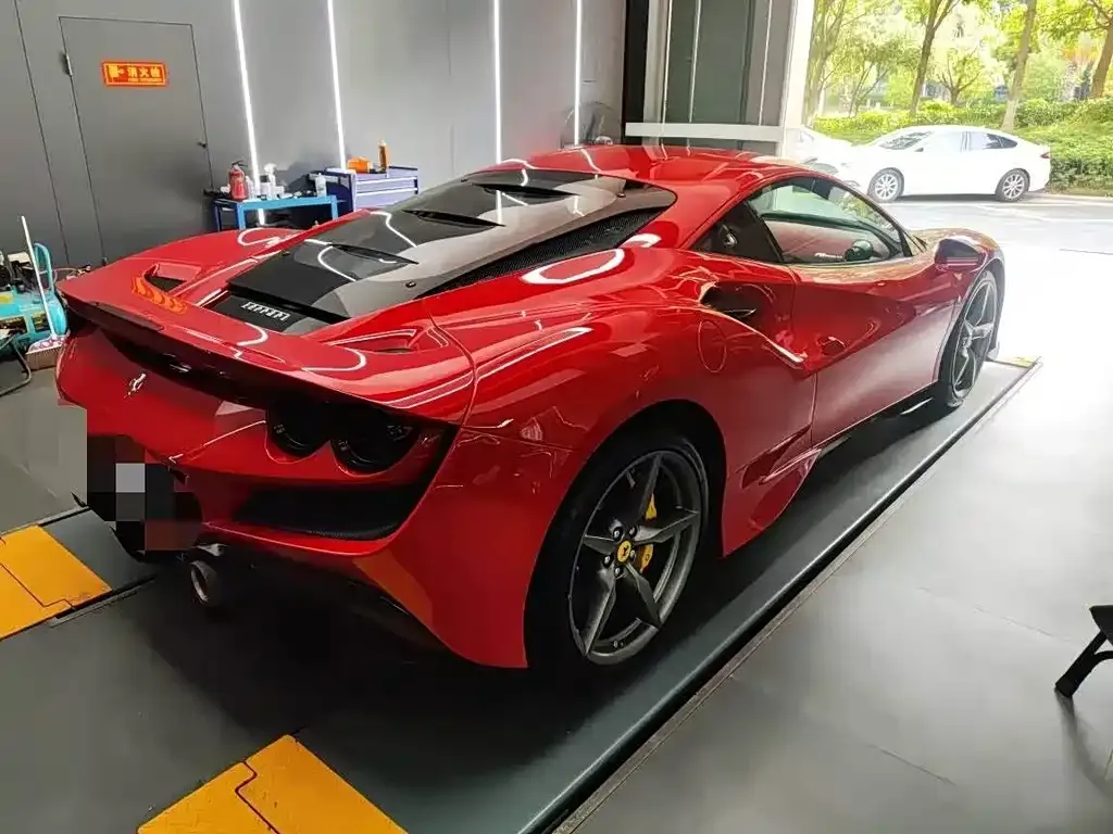 Ferrari F8 — фото 2
