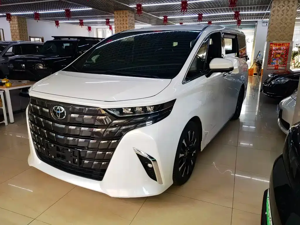 Toyota Alphard 2024 из CN, фото 1