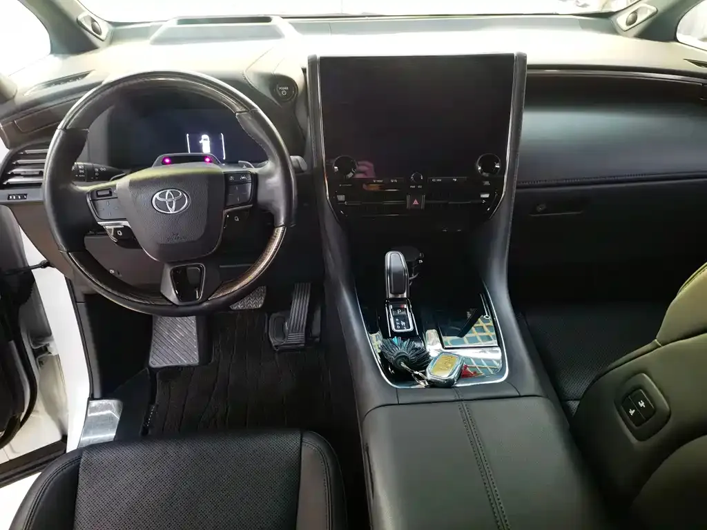 Toyota Alphard 2024 из CN, фото 2
