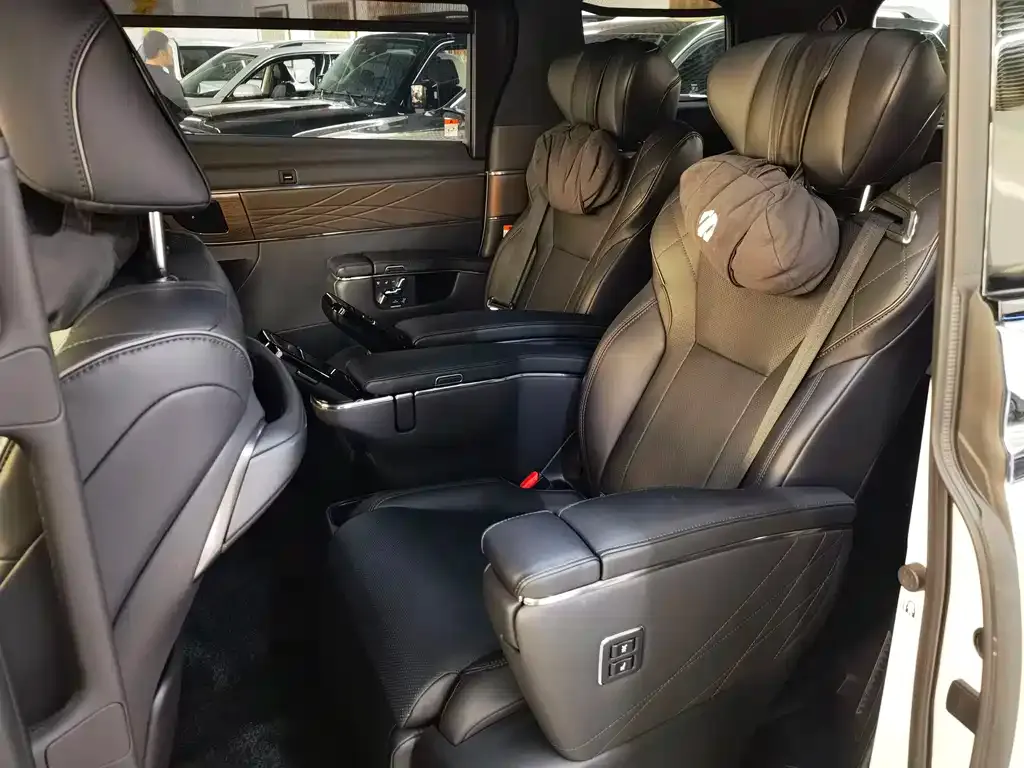 Toyota Alphard 2024 из CN, фото 7